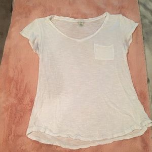 White short sleeve shirt